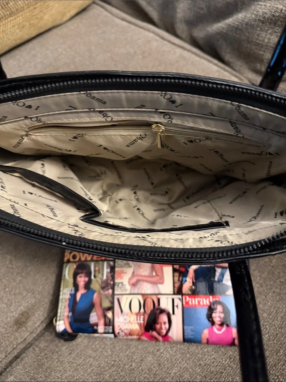 Magazine-Cover Print Tote and Wallet Set - Multicolor